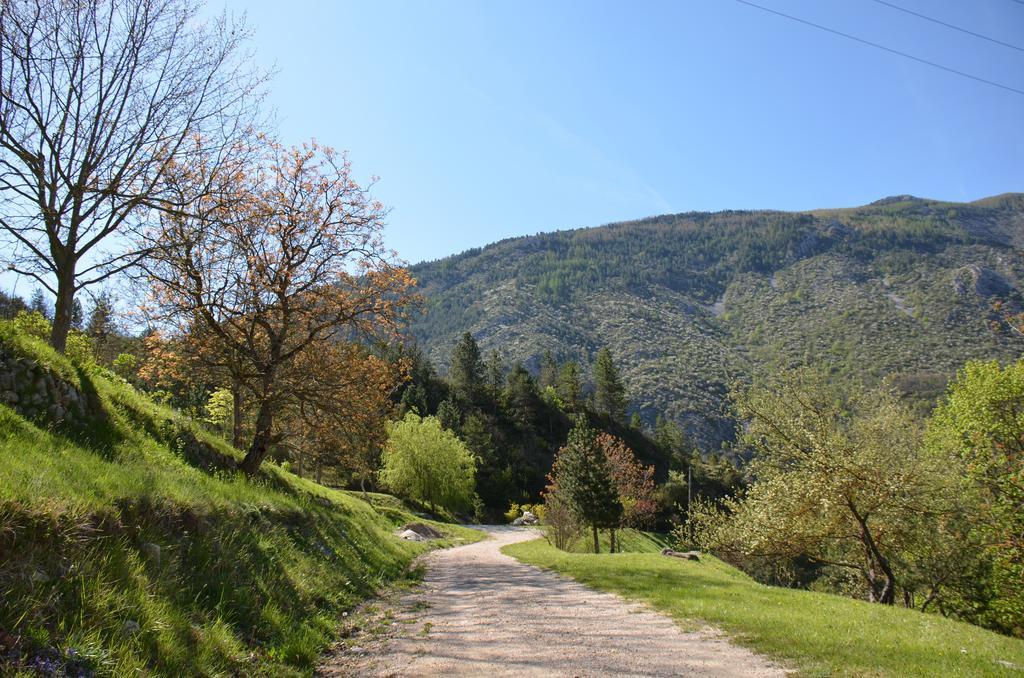 Camping Calme Et Nature Castellane Kültér fotó