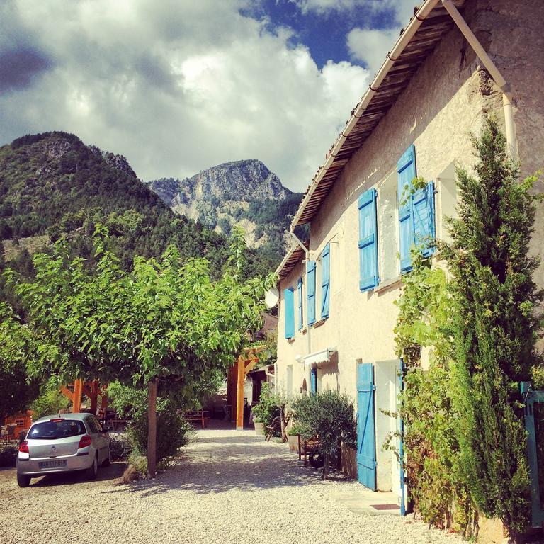 Camping Calme Et Nature Castellane Kültér fotó