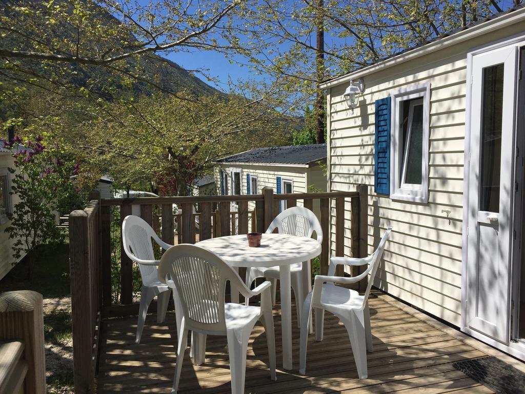 Camping Calme Et Nature Castellane Kültér fotó