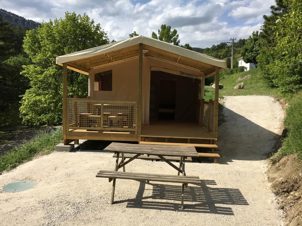 Camping Calme Et Nature Castellane Kültér fotó