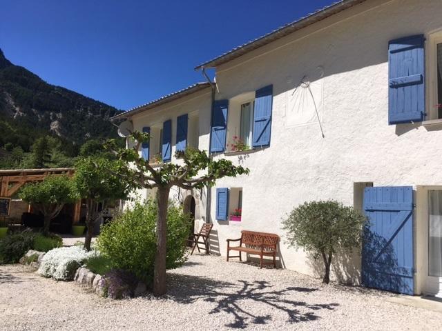 Camping Calme Et Nature Castellane Kültér fotó
